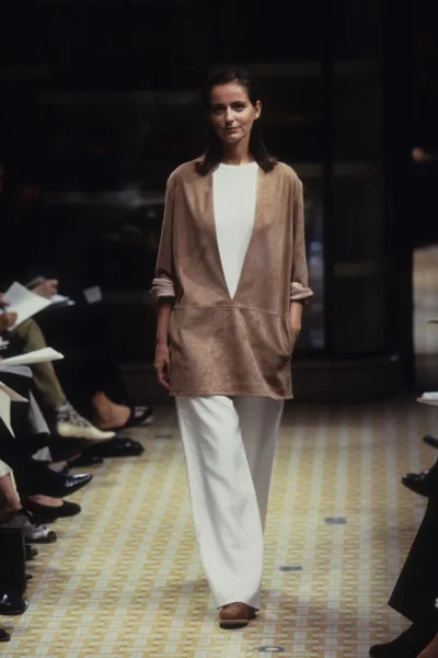 Look 4